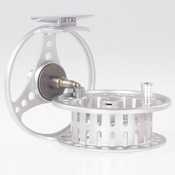 Kołowrotek muchowy Taimen STX